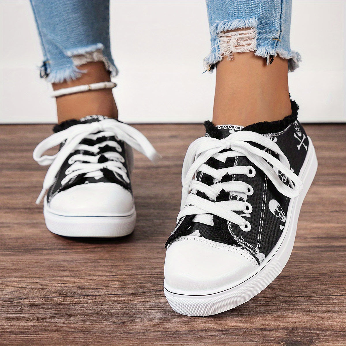 Skull Pattern Canvas Shoes, Casual Low Top Sneakers